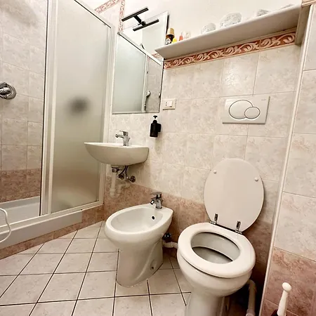 Apartmán - Affittasi Elvi Home, Con Aria Condizionata Centralissimo A Pochissima Distanza Da Ariston, Casino E Dal Mare Sanremo