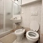 - Affittasi Elvi Home, Con Aria Condizionata Centralissimo A Pochissima Distanza Da Ariston, Casino E Dal Mare * サンレモ