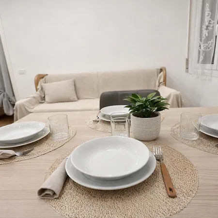 - Affittasi Elvi Home, Con Aria Condizionata Centralissimo A Pochissima Distanza Da Ariston, Casino E Dal Mare * サンレモ